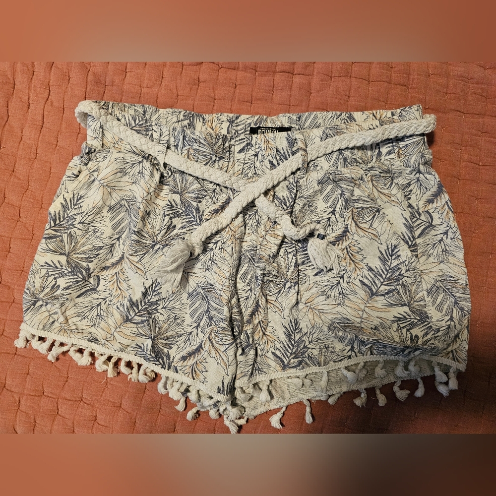 Beach shorts size large